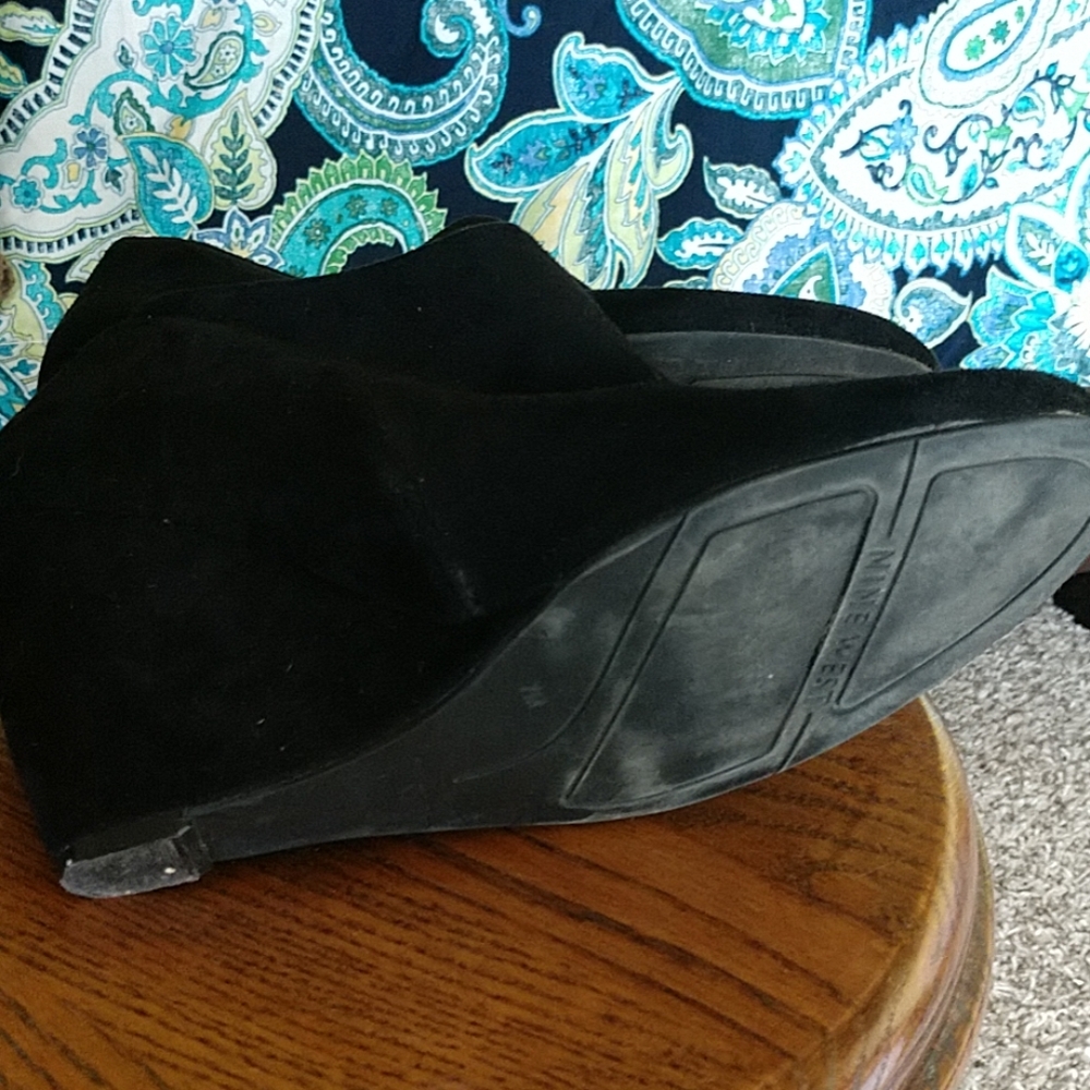 Booties - Picture 3 of 4